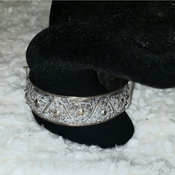 Vintage | Sterling Silver Geometric Foral Bracelet - Picture 1 of 4